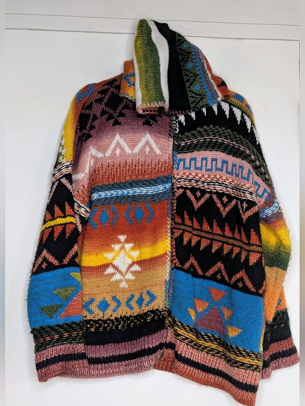 Urban Outfitters Southwestern Navajo Style Tribal Geometric Aztec Hoodie Sweater